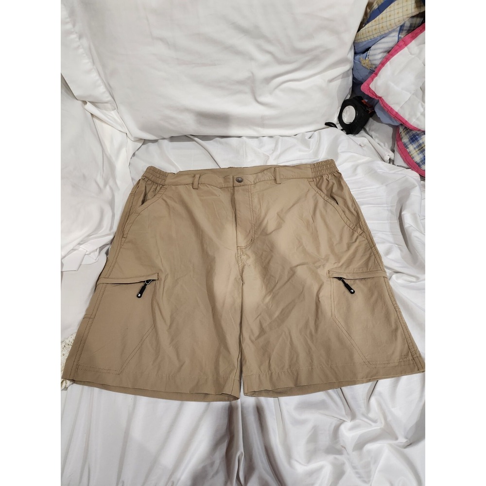 Outdoorsports men's shorts size 38, tan with 6 pockets. NWOT